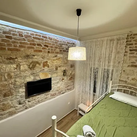 Bruskos Luxury Apartment