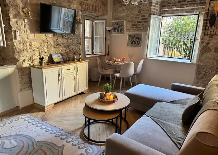 דירה Bruskos Luxury